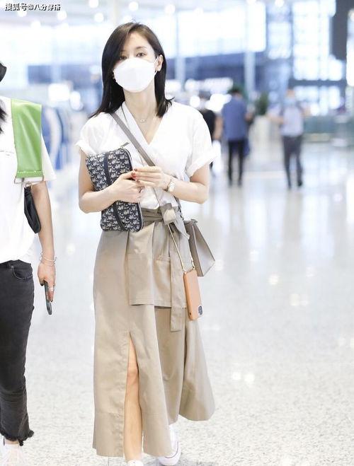 明星搭配什么好听